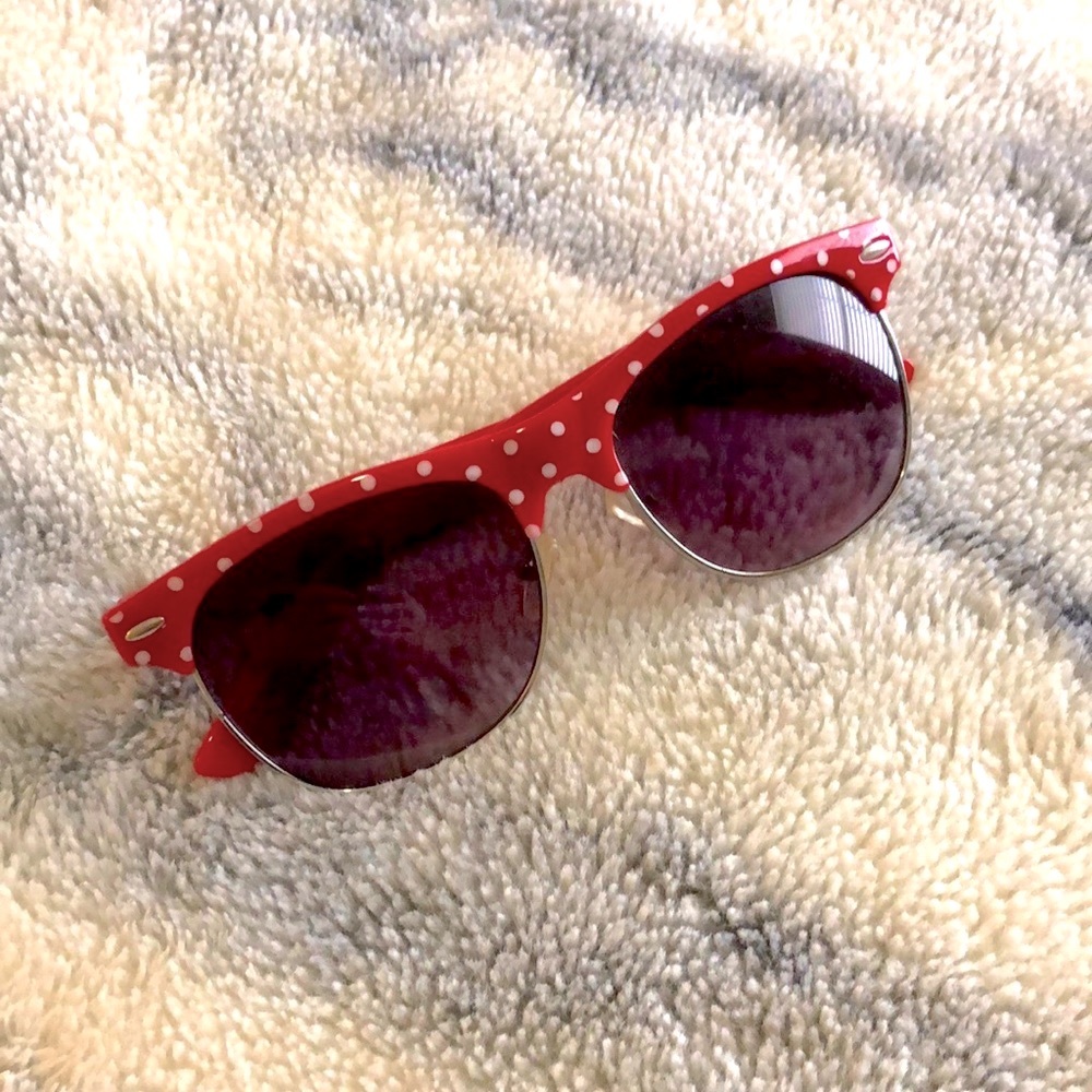 Retro Red Polkadot Sunglasses 🕶️